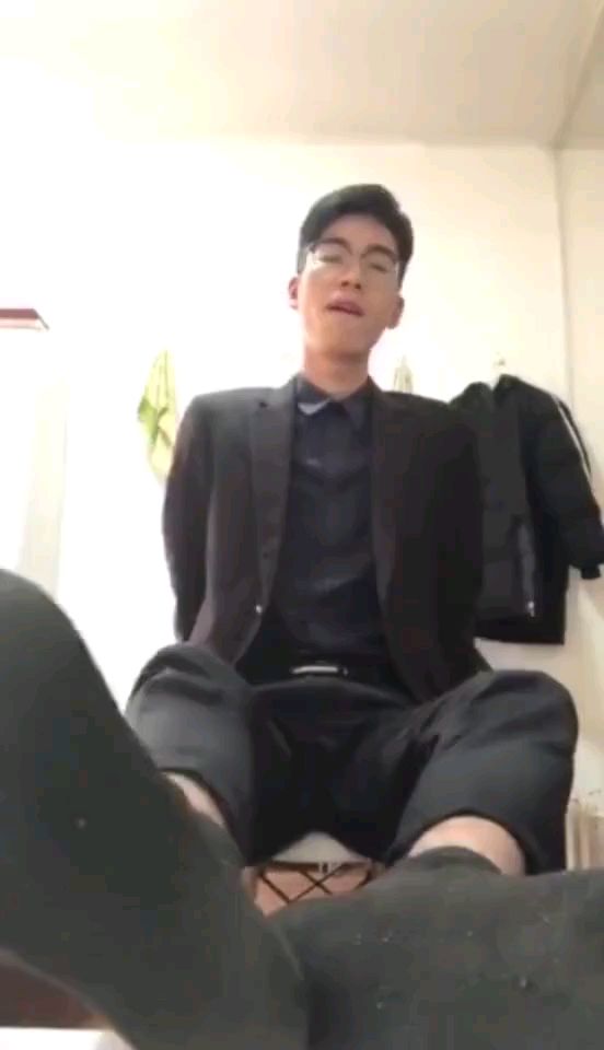 黑襪帥哥視頻打飛機